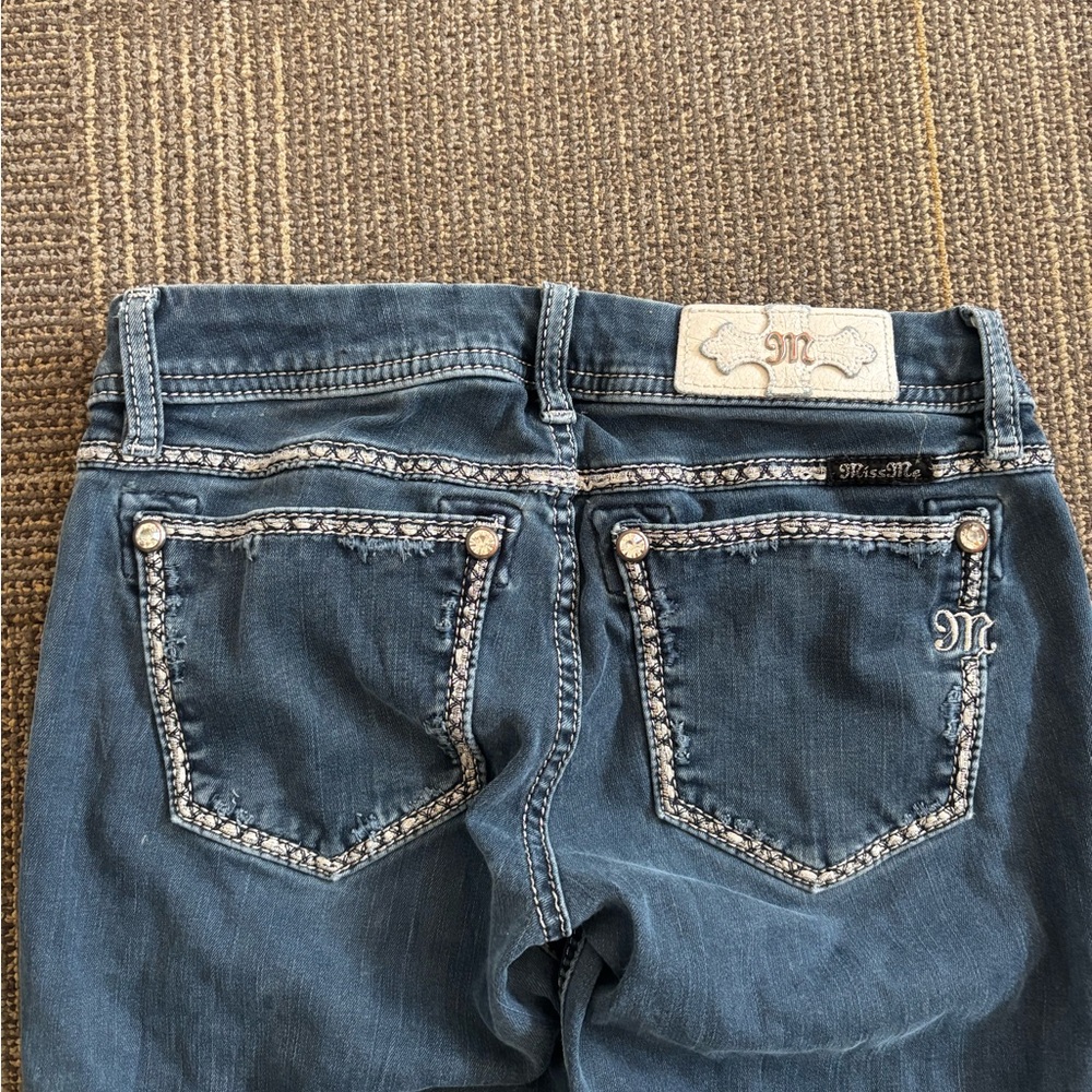Women's Blue Miss Me lowrise Skinny Jeans size 26 MEASUREMENTS SHOWN